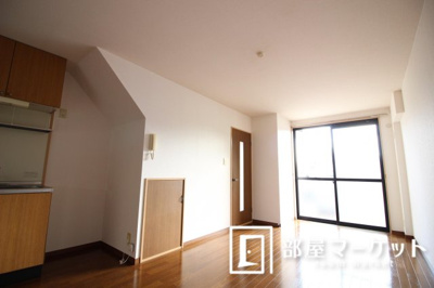 【居間・リビング】 | 神田コーラス | 同型タイプ