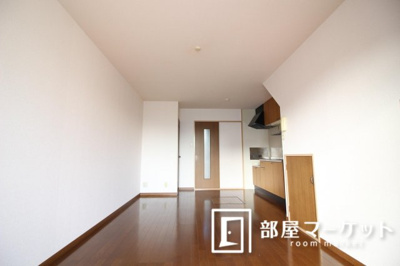 【居間・リビング】 | 神田コーラス | 同型タイプ