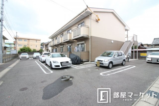 【駐車場】
