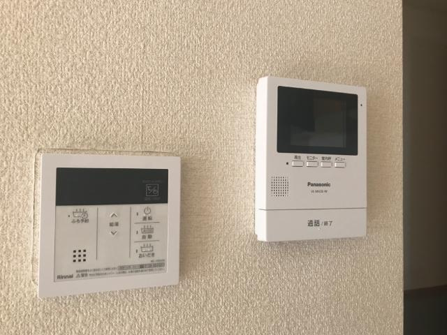 グリーンロックの内装|カメラ付インターホン