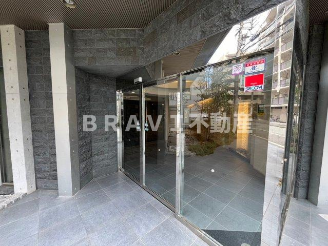 グランルージュ谷町六丁目　BRAVI不動産のエントランス|清潔なエントランスです