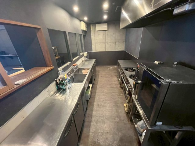 B CITY ART RESIDENCE CENTRAL PARKの内装|室内設備(照明や厨房機器等)は全て撤去予定です。