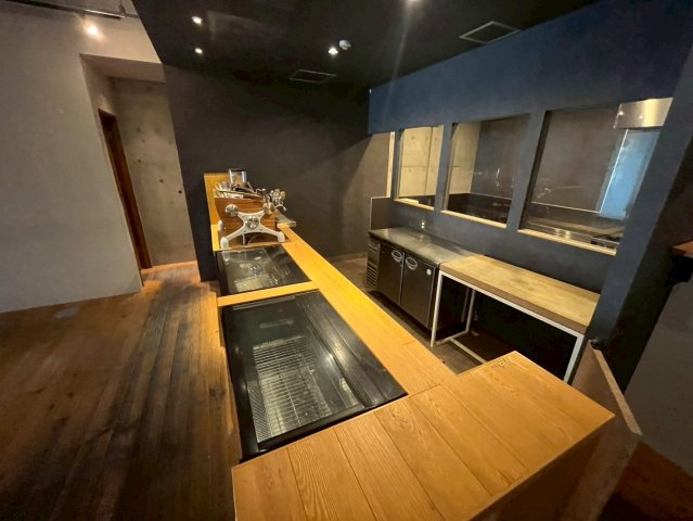 B CITY ART RESIDENCE CENTRAL PARKの内装|室内設備(照明や厨房機器等)は全て撤去予定です。