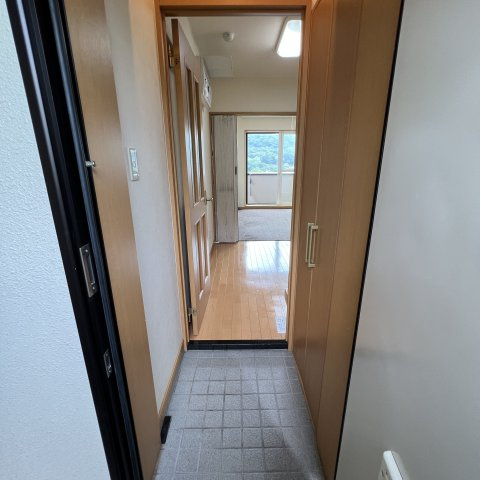 ハイツグリーンサイド水元の玄関