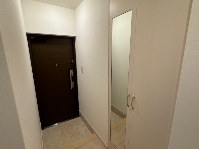 アパートメント麻布No.10 503号室の玄関