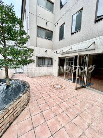 コーポイラスのエントランス