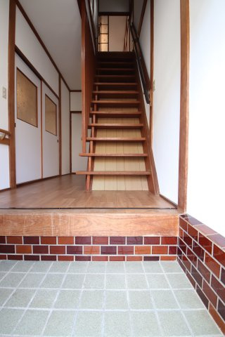 【玄関】 | 河内長野市木戸町戸建