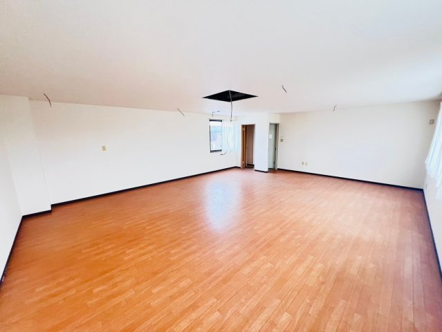 美合町入込貸店舗の内装