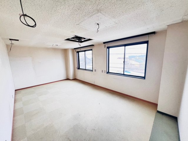 美合町入込貸店舗の内装