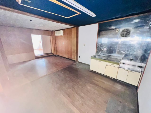 美合町入込貸店舗の内装