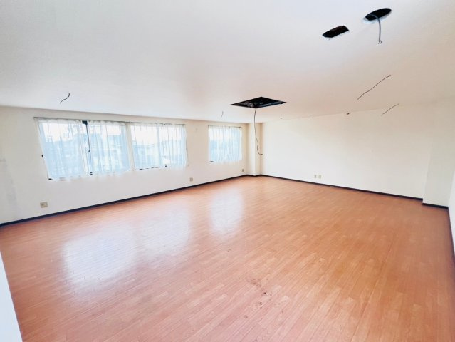 美合町入込貸店舗の内装