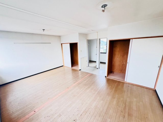 美合町入込貸店舗の内装