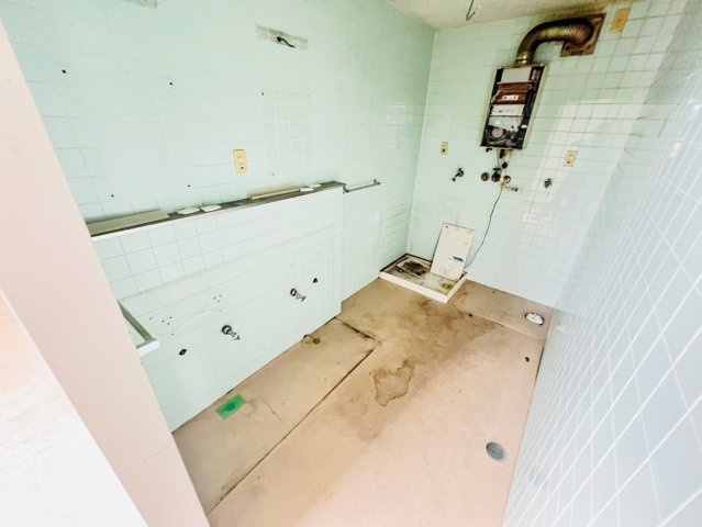 美合町入込貸店舗の内装