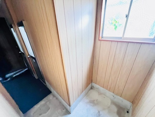 美合町入込貸店舗のバルコニー