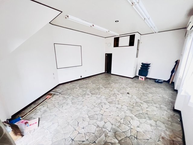 美合町入込貸店舗の内装