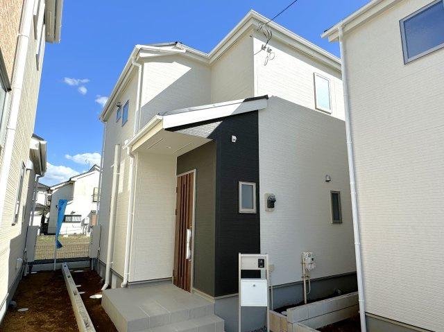 三郷市彦成2丁目新築戸建の外観|2号棟外観・完成済み内覧可能です！