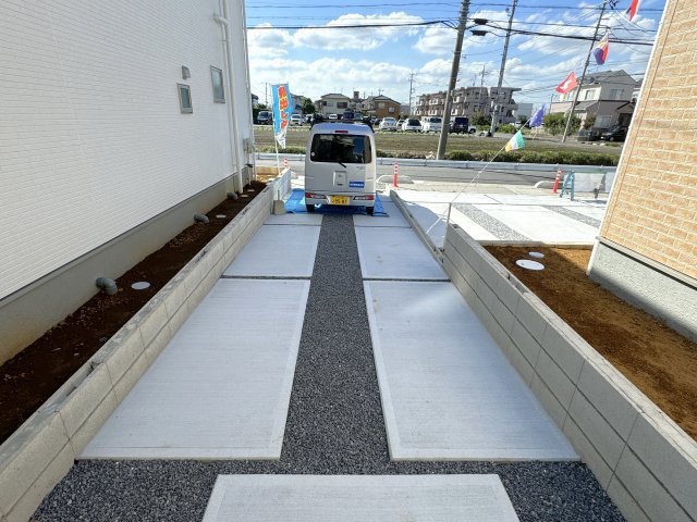 三郷市彦成2丁目新築戸建の駐車場|駐車スペース・縦列２台駐車可