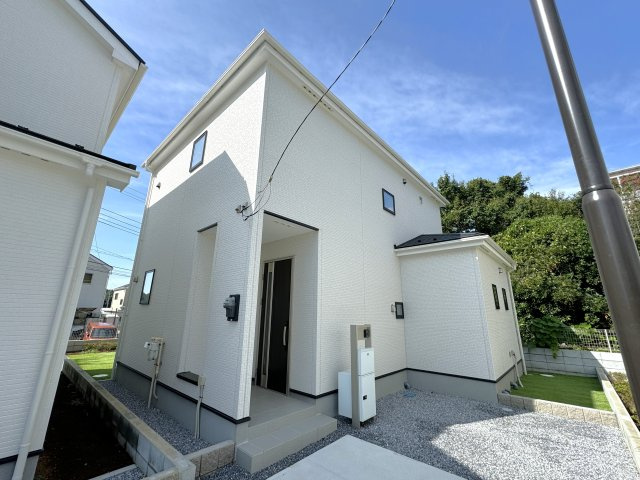 市川市柏井町4丁目新築戸建（柏井町23-1期）のエントランス|エントランス・玄関ポーチ