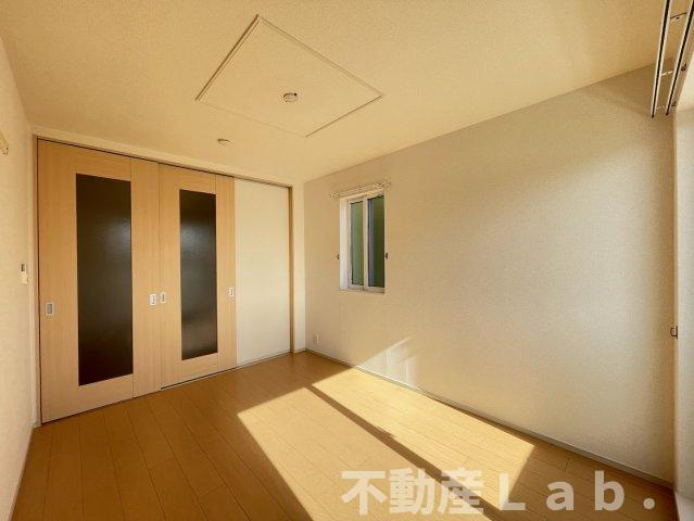 グレイスフル松山の居間・リビング