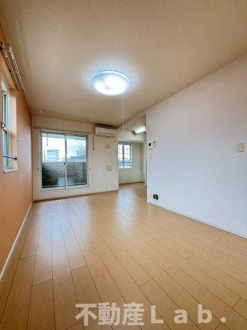 ピュアハイツ・結　Ｂの居間・リビング