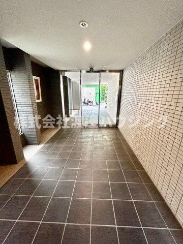 La CASA江坂のエントランス