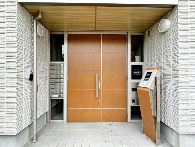 ベレオ サンセイのエントランス