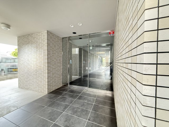 高知駅スクエアのエントランス