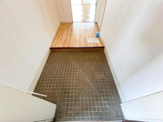 第３山崎マンションの玄関