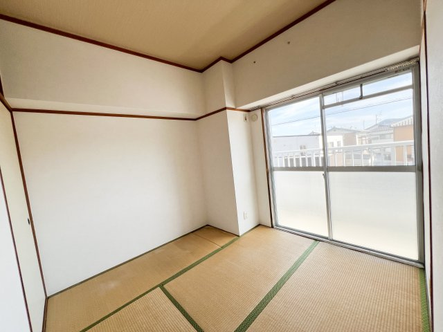 第３山崎マンションの和室