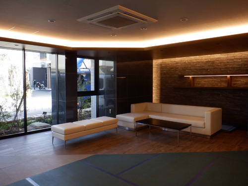 サーパス高知駅レジデンスのエントランス|エントランス：前回募集時/2022年10月の写真     （2022年10月撮影）