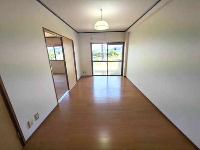 クレールメゾンKの居間・リビング