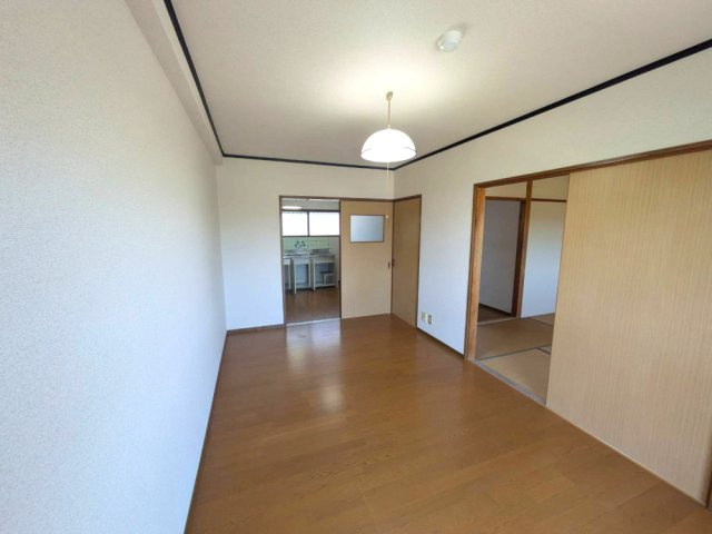 クレールメゾンKの居間・リビング