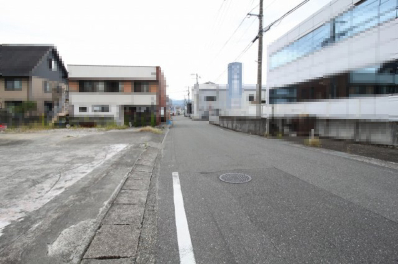 神田　建築条件なし　売土地の前面道路含む現地写真
