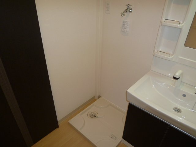 フェニックス スウィートの洗面所|洗濯機置場