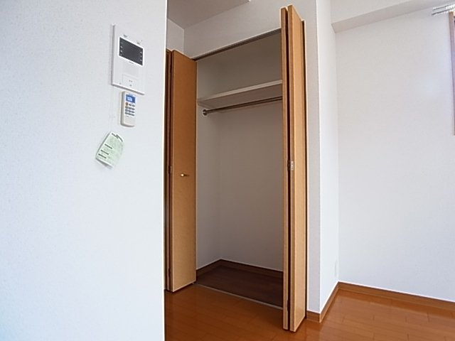 神戸市須磨区大池町５丁目の賃貸マンションの収納|クローゼット