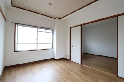 【洋室】 | 小山マンション