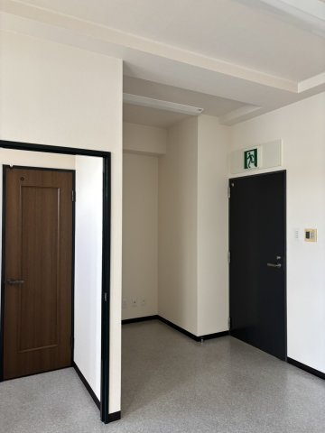 【名東区】LOTUS(ロータス)の内装