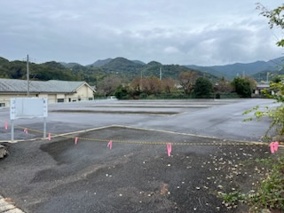 伊勢原市上粕屋坂本土地の駐車場