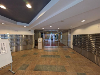 【エントランス】