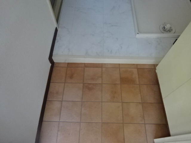 サンシャイン高丸の玄関