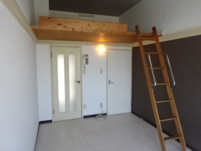 サンシャイン高丸の寝室