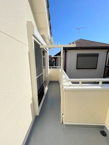 三郷市早稲田6丁目　中古戸建のバルコニー|南西向きバルコニーにて日当たり良好