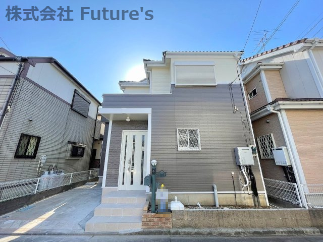 三郷市早稲田6丁目　中古戸建の外観|2025年1月内外装リフォーム完了済！大変キレイな中古戸建になります