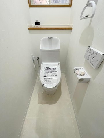 三郷市早稲田6丁目　中古戸建のトイレ|トイレも新品交換済みです