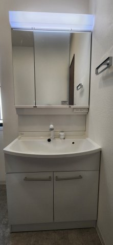 野田市みずき四丁目戸建の洗面所