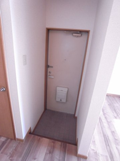 【玄関】 | オアシス中央C
