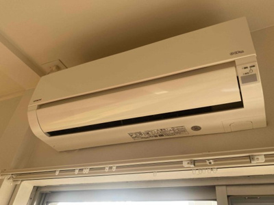 【設備】 | ファミール長居 | 設備としてリビングにエアコンがあります！