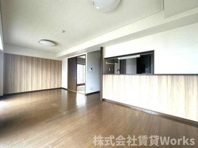 クレアコートロイヤルの居間・リビング|ゆったりとしたリビングです