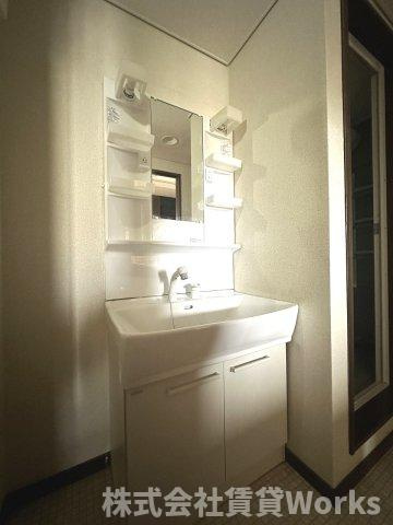 クレアコートロイヤルの洗面所|脱衣スペースもあります