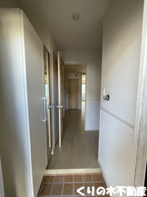 【玄関】 | サニーかざはや | 落ち着いた玄関です